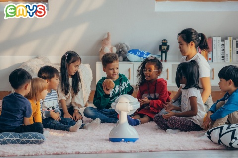 Robot EMYS + 5 zestawów tematycznych