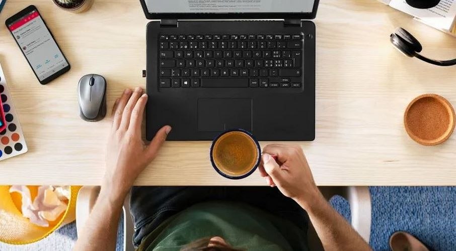 Logitech M235 Czarna - Design